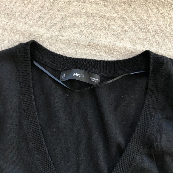MANGO Fine-knit vest - NWOT - Picture 5 of 5